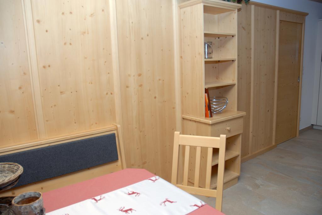 Appartements Delano Umhausen Zimmer foto
